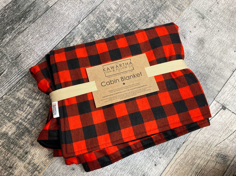 Buffalo Check Throw Blanket in Red and Black | cabin blanket